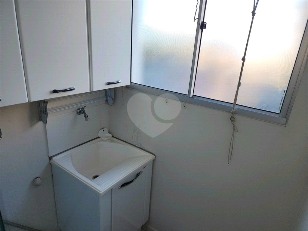 Apartamento à venda com 2 quartos, 56m² - Foto 15