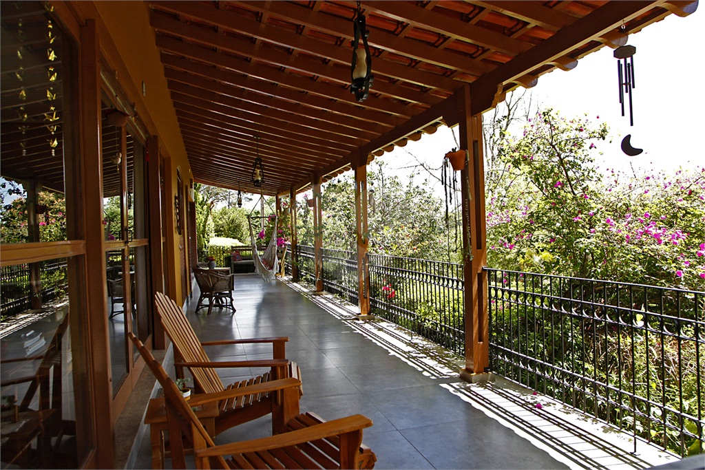 Chácara à venda com 5 quartos, 1000m² - Foto 4