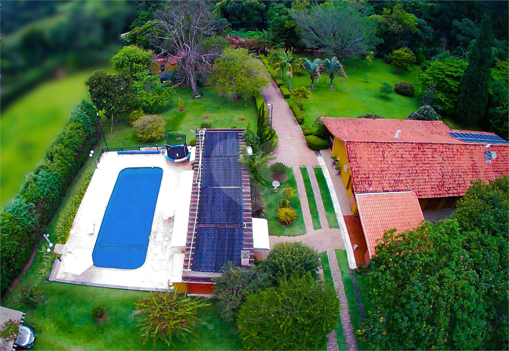 Chácara à venda com 5 quartos, 1000m² - Foto 1
