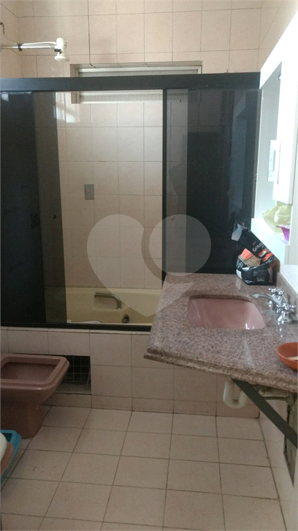 Casa à venda com 3 quartos, 300m² - Foto 10