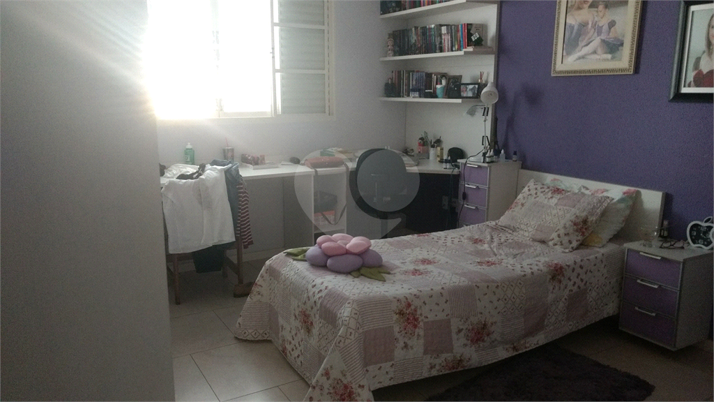 Casa à venda com 3 quartos, 300m² - Foto 9