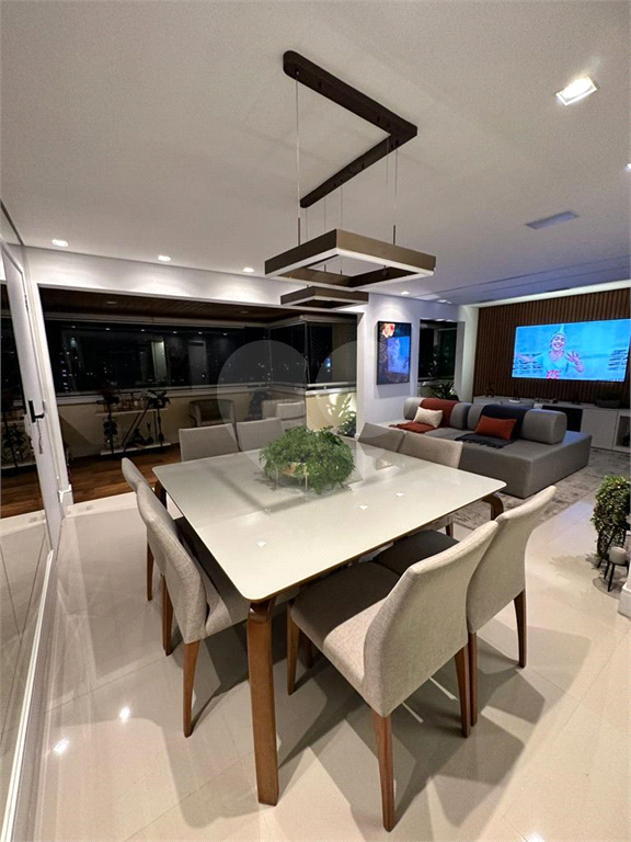 Apartamento "porteira fechada" à venda com varanda gourmet no Centro de Santo André