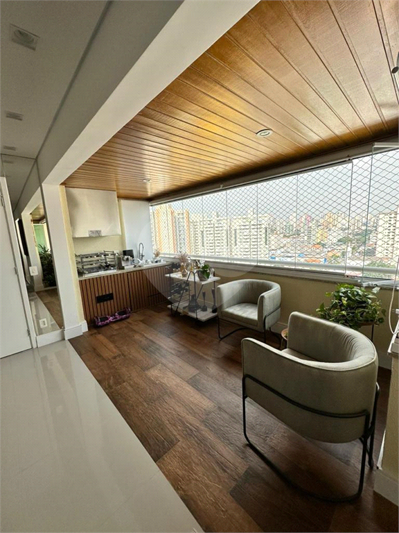 Apartamento "porteira fechada" à venda com varanda gourmet no Centro de Santo André