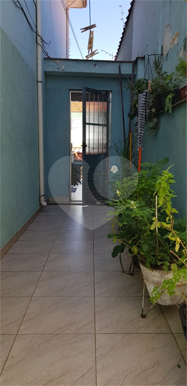Sobrado na região da Vila Medeiros. 
