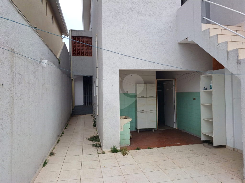 Sobrado a venda e locação no bairro da Vila Constança 