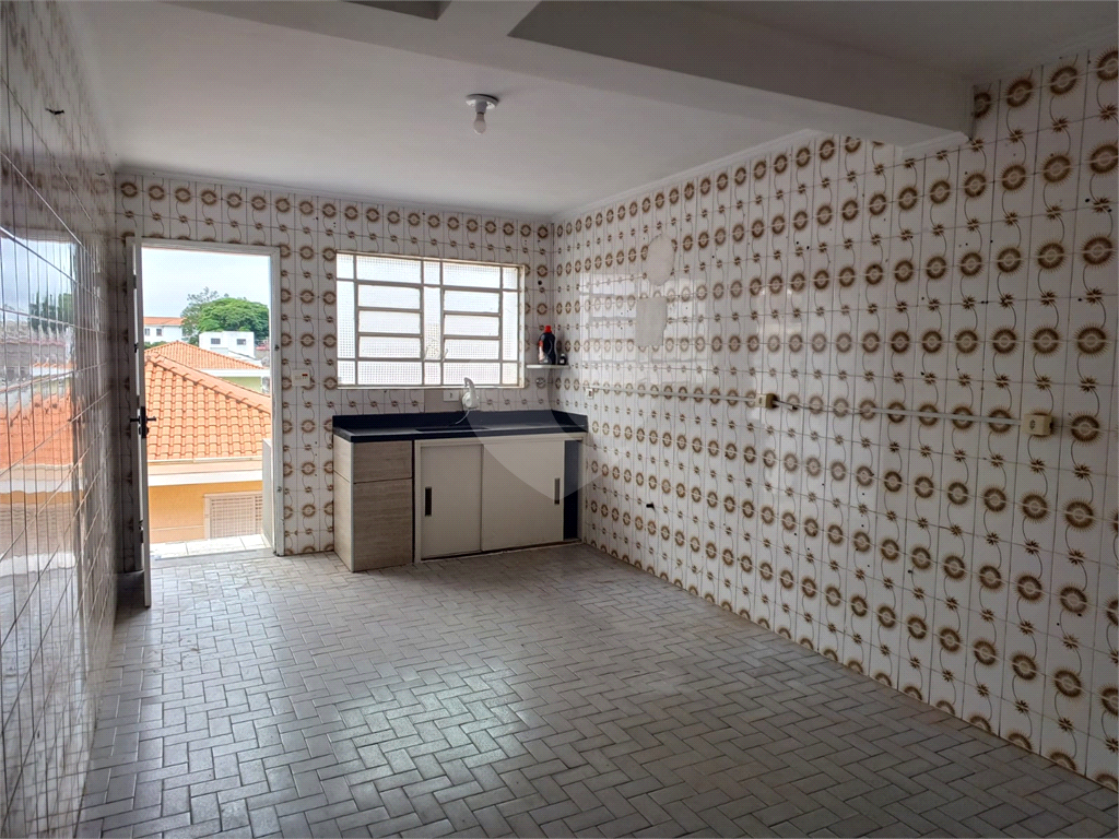Sobrado a venda e locação no bairro da Vila Constança 