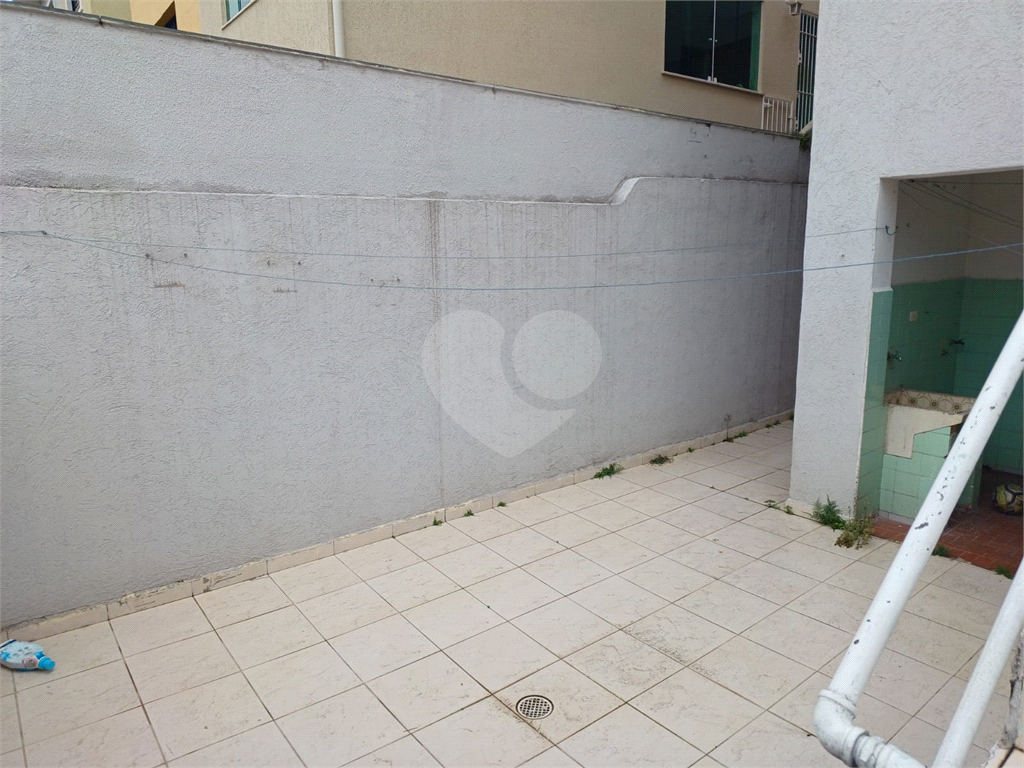 Sobrado a venda e locação no bairro da Vila Constança 