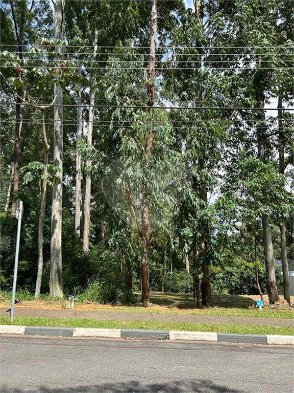 Terreno dentro de condomínio