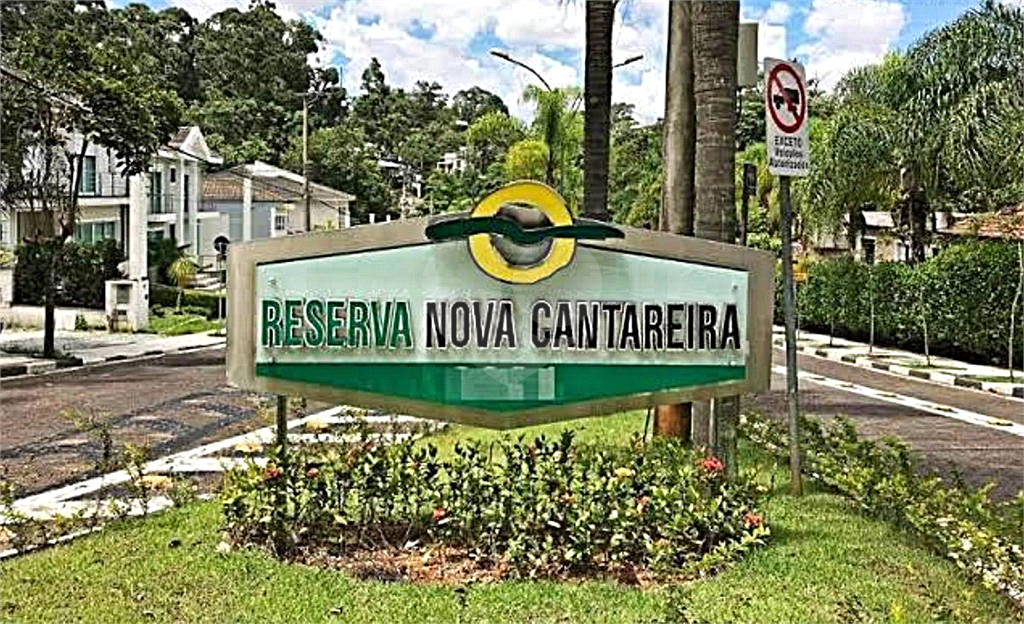 Terreno dentro de condomínio