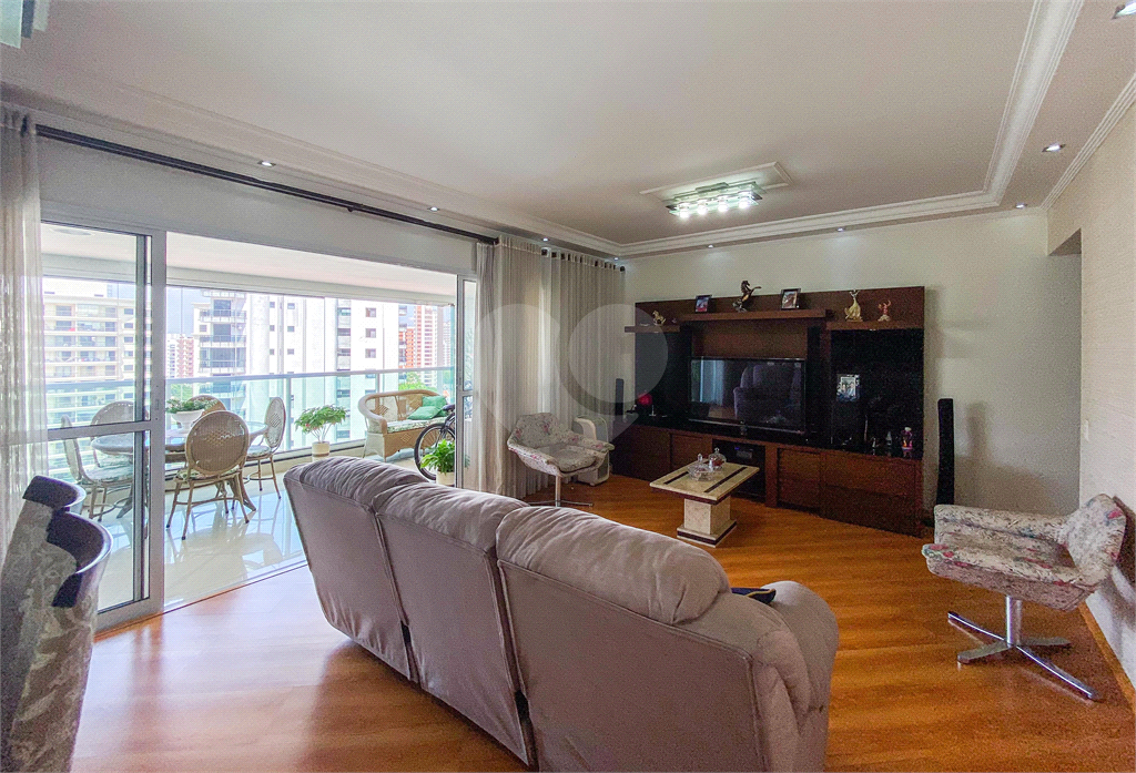 156m² com 3 suítes. (Estuda Permuta)