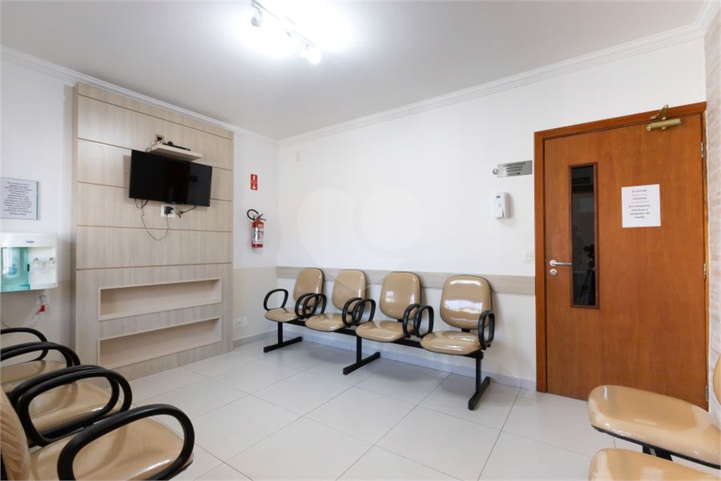 Casa à venda com 7 quartos, 155m² - Foto 4