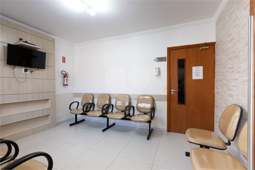 Casa à venda com 7 quartos, 155m² - Foto 3