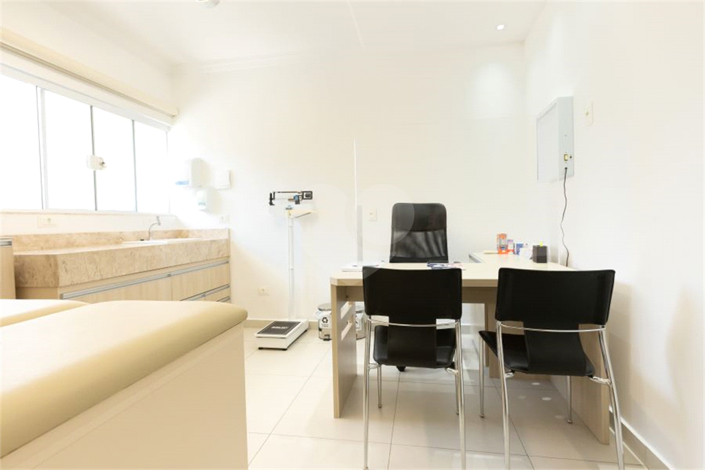 Casa à venda com 7 quartos, 155m² - Foto 24