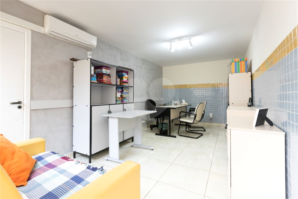 Casa à venda com 7 quartos, 155m² - Foto 36