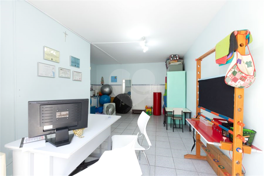 Casa à venda com 7 quartos, 155m² - Foto 41