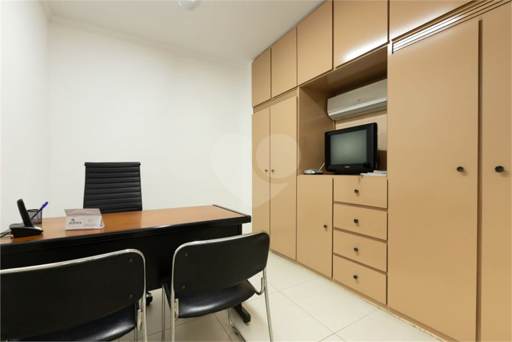 Casa à venda com 7 quartos, 155m² - Foto 20