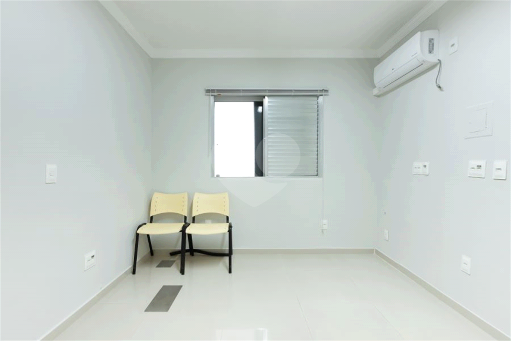 Casa à venda com 7 quartos, 155m² - Foto 9
