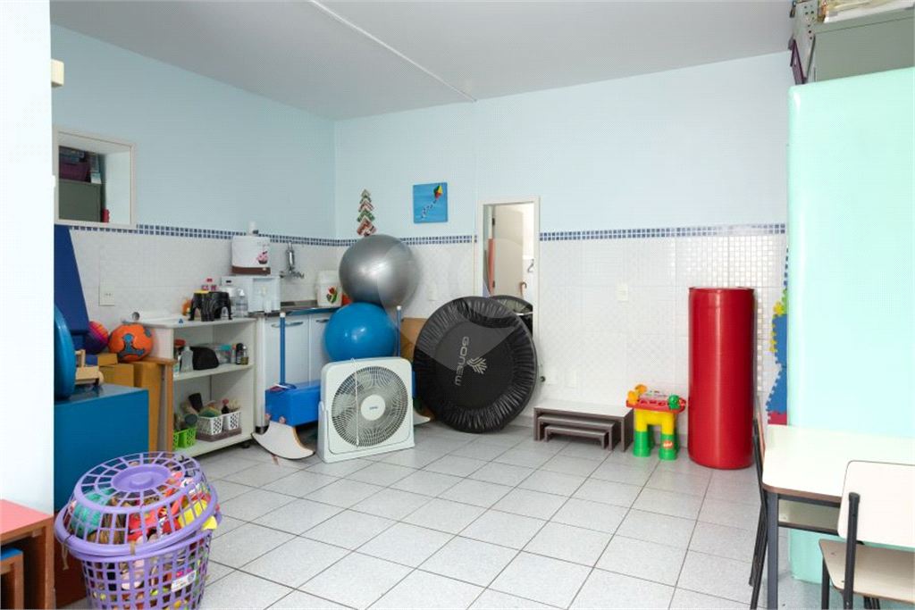 Casa à venda com 7 quartos, 155m² - Foto 42