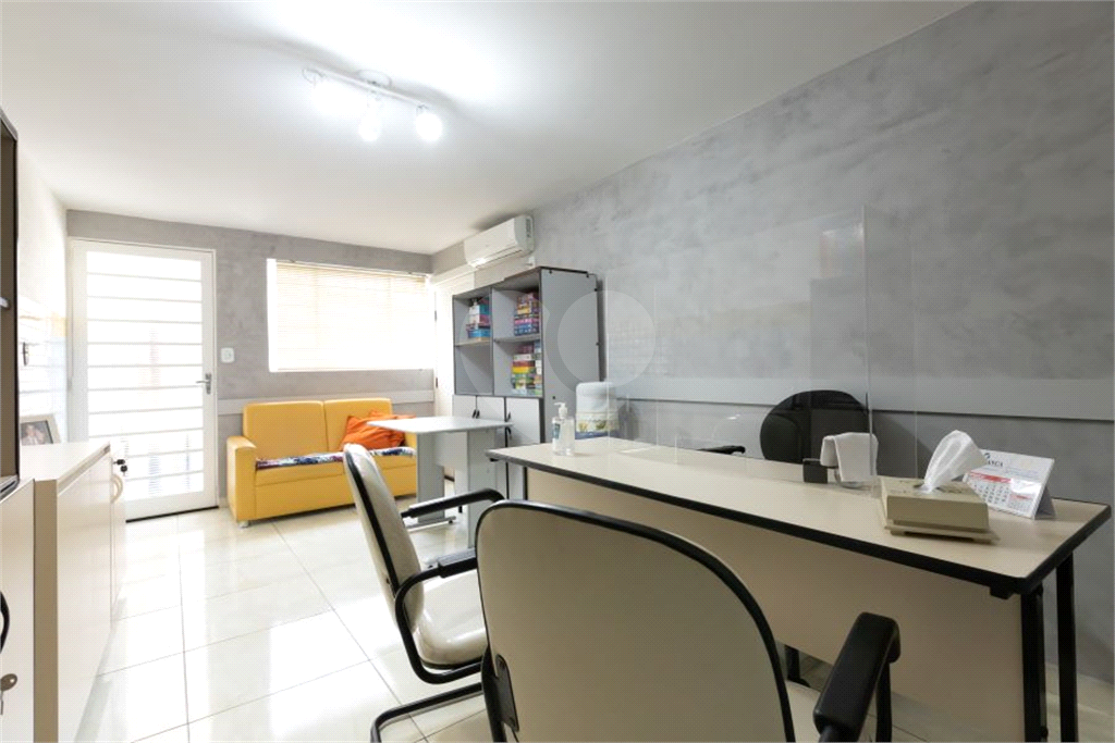 Casa à venda com 7 quartos, 155m² - Foto 37