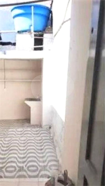 Casa à venda com 2 quartos, 60m² - Foto 17