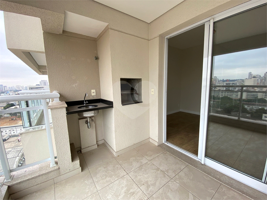 Apartamento de 88 m² na Barra Funda, com 3 dormitórios e 2 vagas