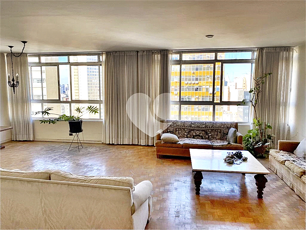 Apartamento à venda com 4 quartos, 289m² - Foto 2