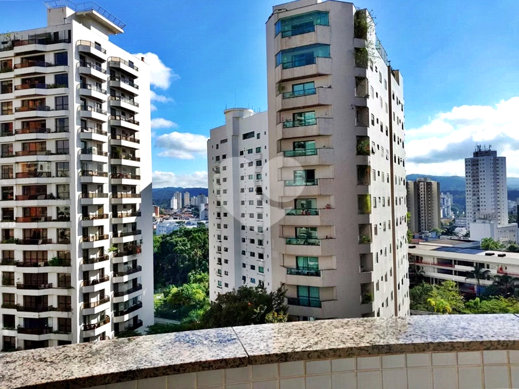 Apartamento à venda com 3 quartos, 144m² - Foto 8