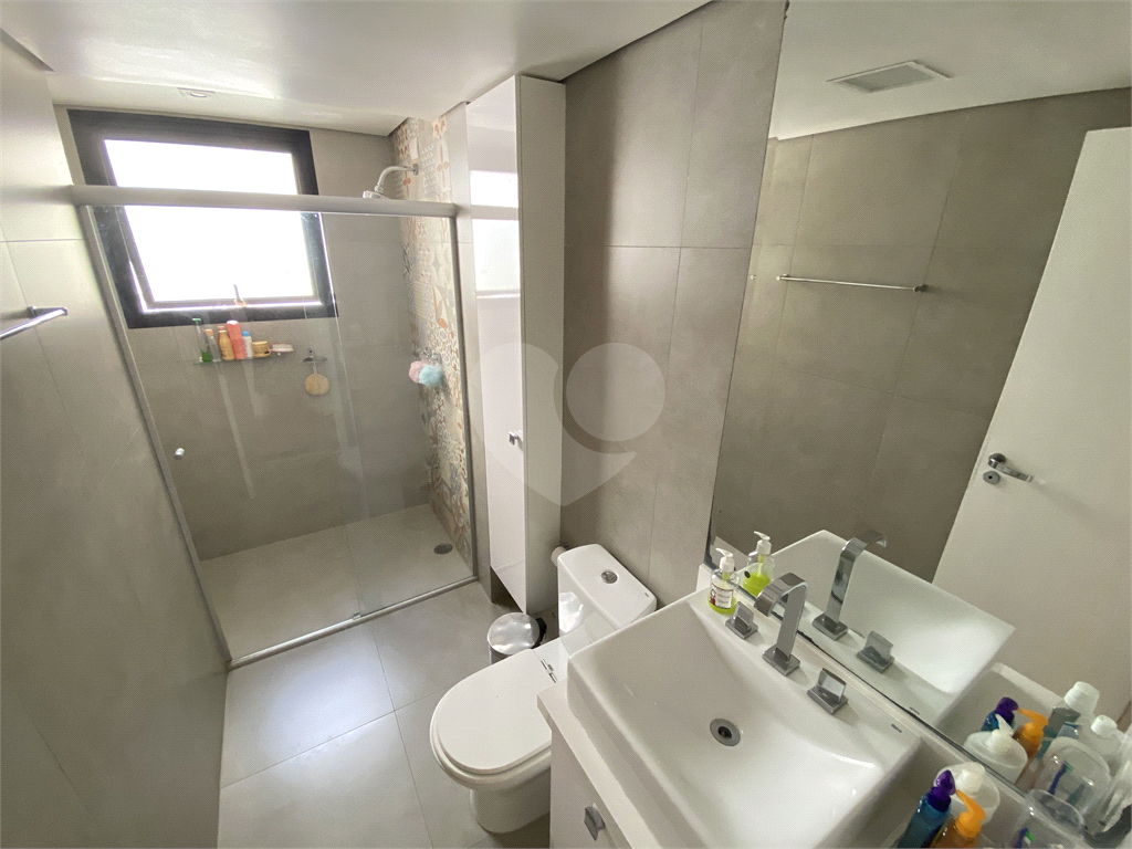 Apartamento na Região de Santa Terezinha com 143 metros de área útil com 4 dormitórios