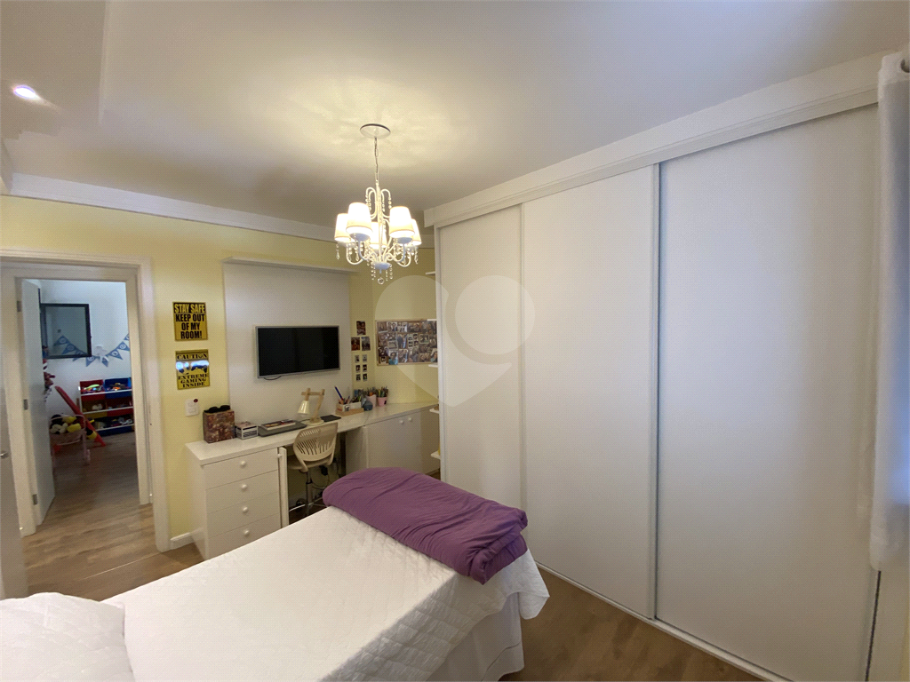 Apartamento na Região de Santa Terezinha com 143 metros de área útil com 4 dormitórios