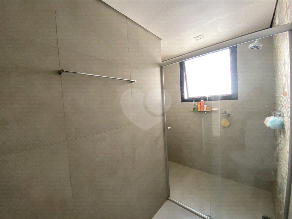 Apartamento na Região de Santa Terezinha com 143 metros de área útil com 4 dormitórios