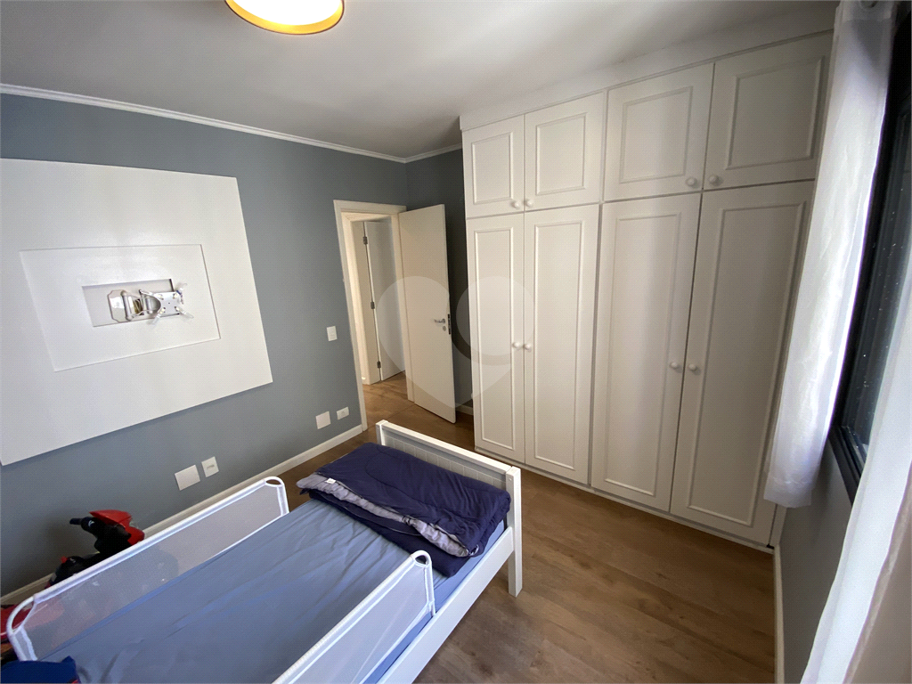 Apartamento na Região de Santa Terezinha com 143 metros de área útil com 4 dormitórios