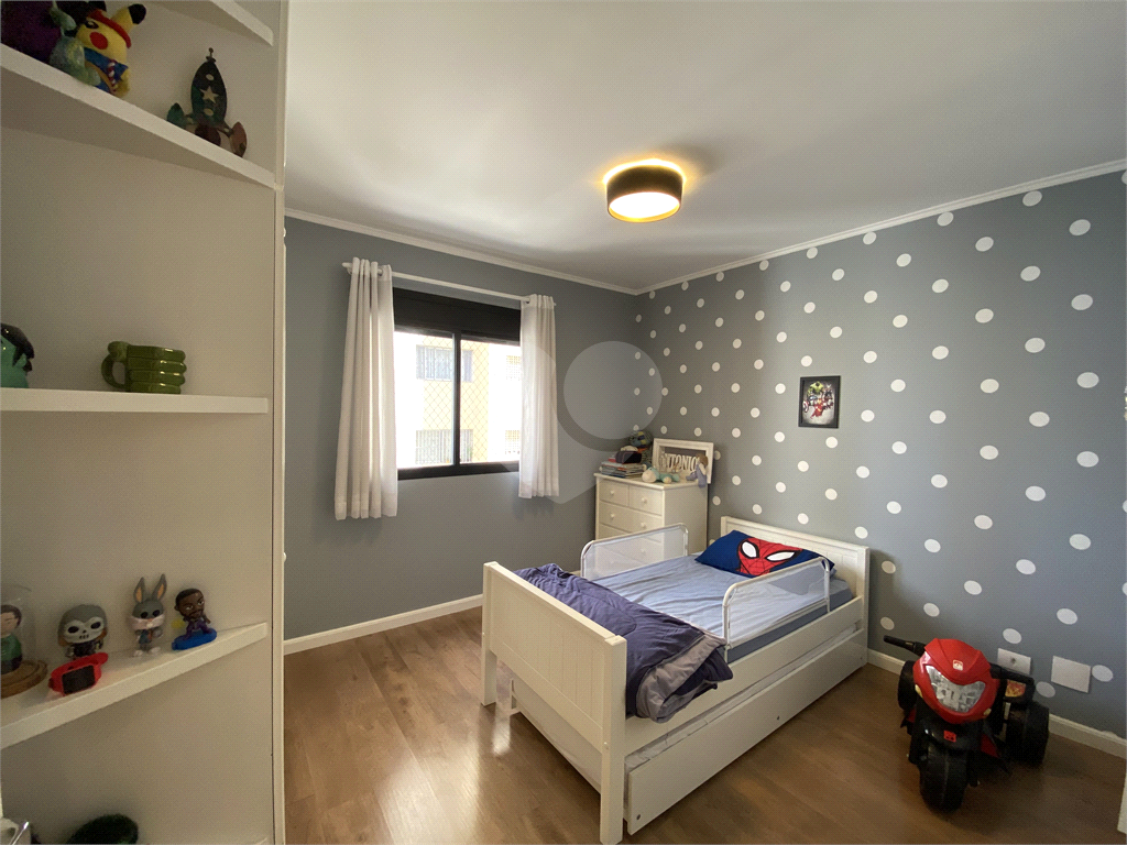 Apartamento na Região de Santa Terezinha com 143 metros de área útil com 4 dormitórios