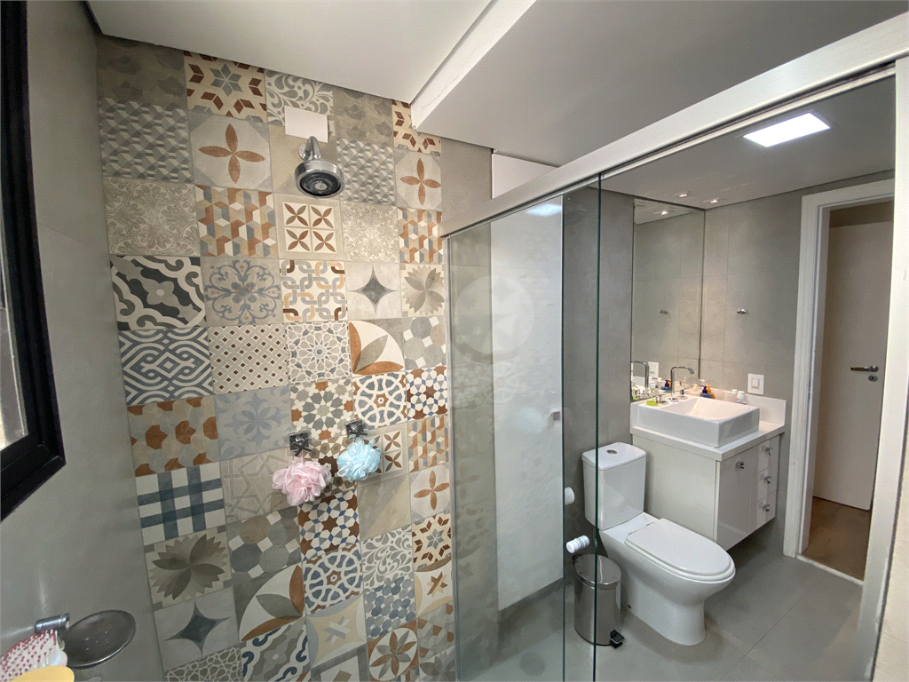 Apartamento na Região de Santa Terezinha com 143 metros de área útil com 4 dormitórios