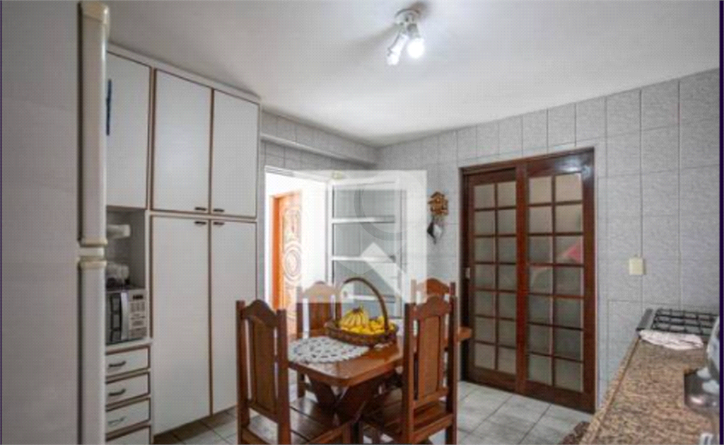 Sobrado à venda com 4 quartos, 200m² - Foto 15