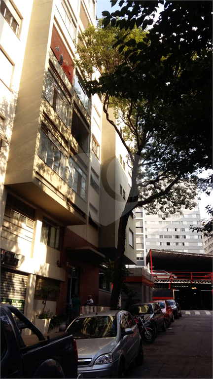 APARTAMENTO em SANTA CECÍLIA