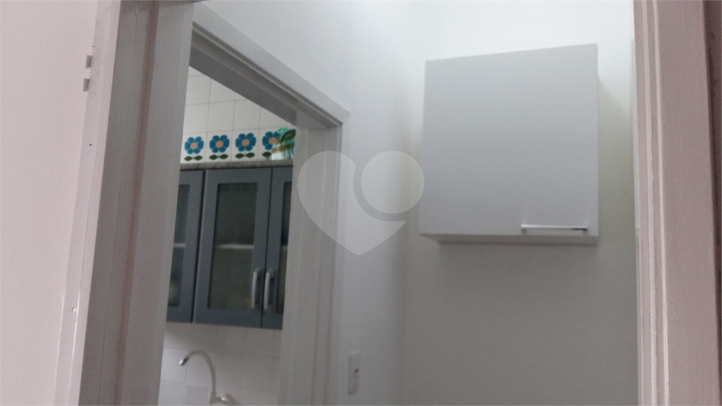 APARTAMENTO em SANTA CECÍLIA