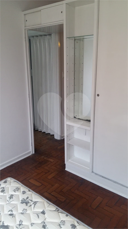 APARTAMENTO em SANTA CECÍLIA