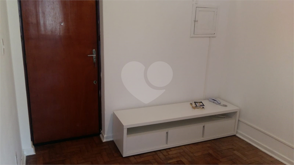 APARTAMENTO em SANTA CECÍLIA