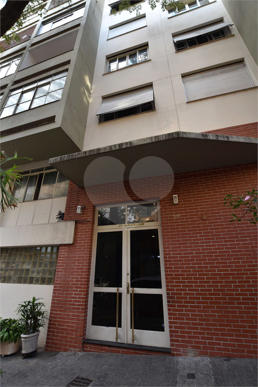APARTAMENTO em SANTA CECÍLIA