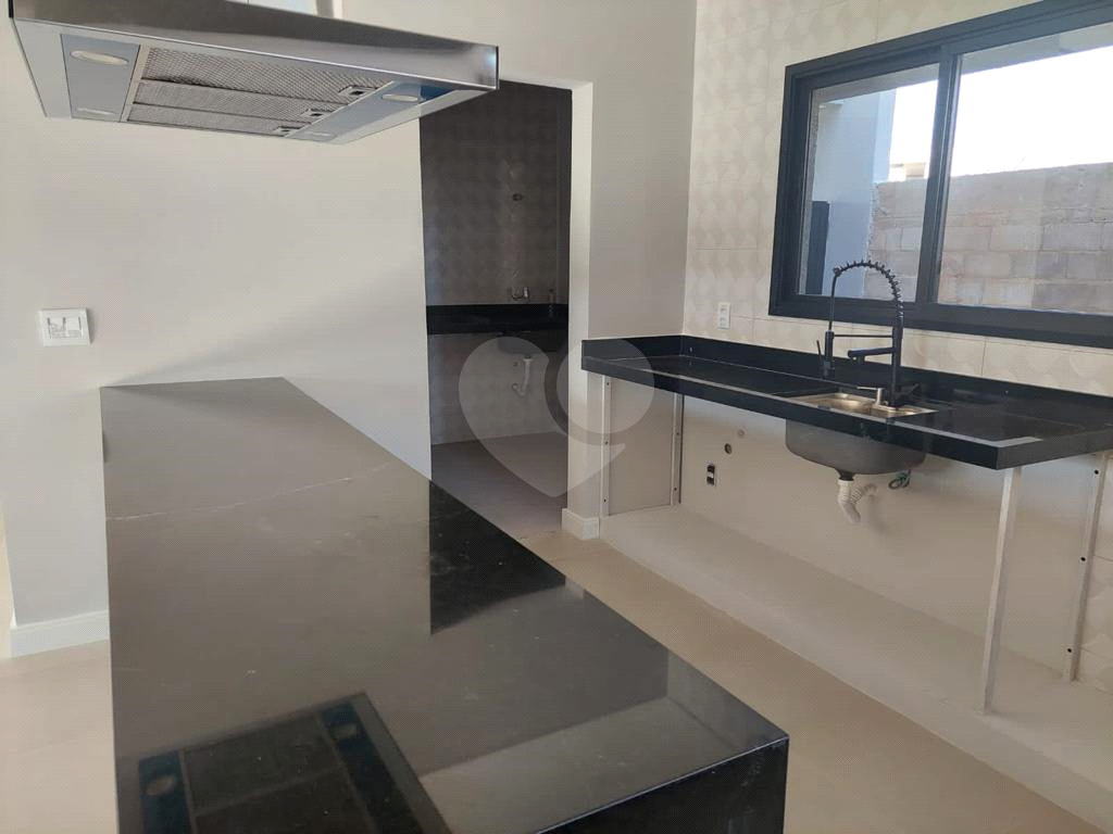 EXCELENTE CASA EM CONDOMÍNIO EM VINHEDO