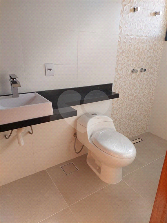 EXCELENTE CASA EM CONDOMÍNIO EM VINHEDO