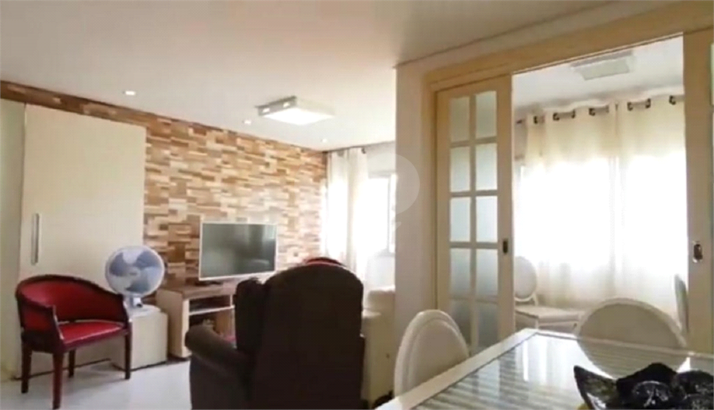 Apartamento 03 dormitórios e 01 vaga garagem