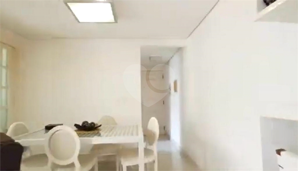 Apartamento 03 dormitórios e 01 vaga garagem