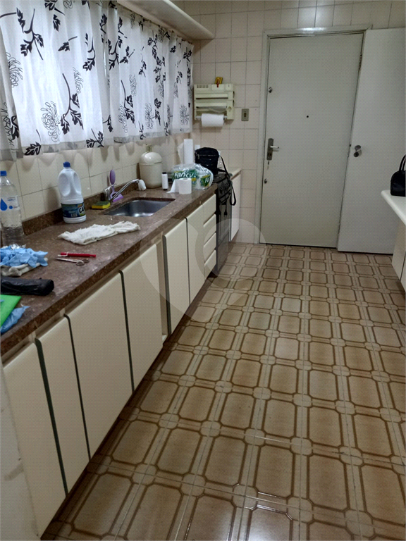 APARTAMENTO em HIGIENÓPOLIS