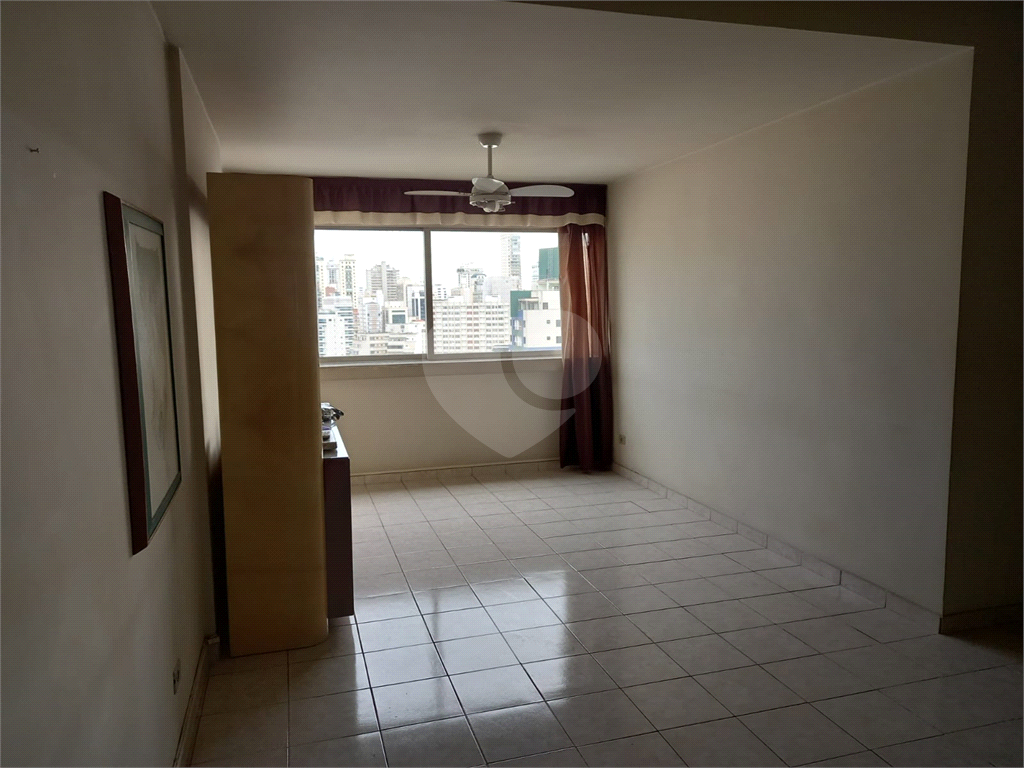 APARTAMENTO em HIGIENÓPOLIS