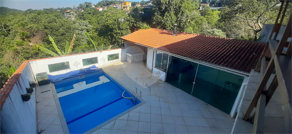 Sobrado à venda com 3 quartos, 410m² - Foto 1