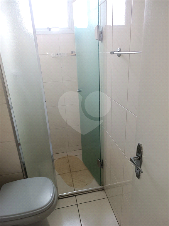 Apartamento semi mobiliado com 2 dorm. e excelente localizaçãop