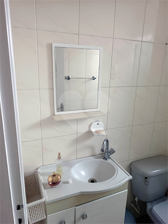 Apartamento semi mobiliado com 2 dorm. e excelente localizaçãop