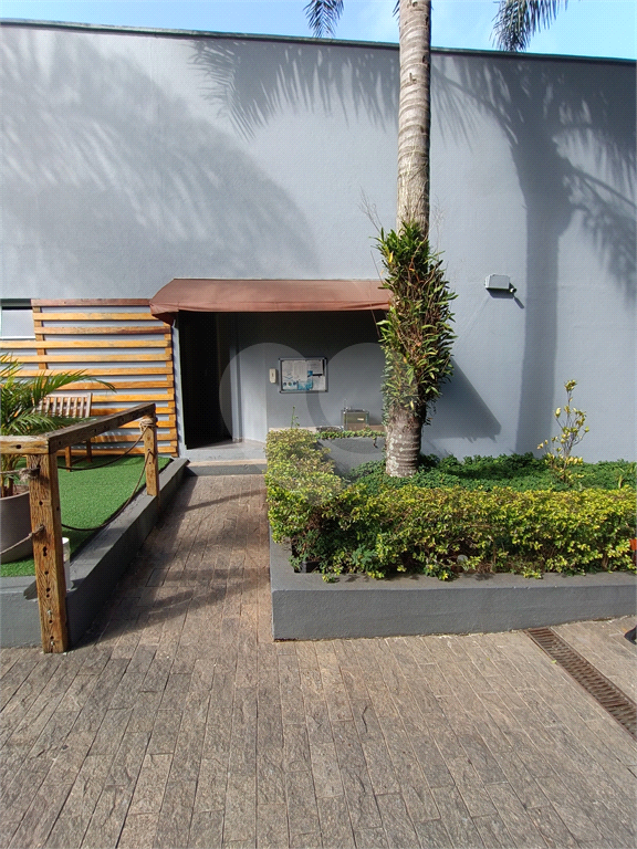 Apartamento semi mobiliado com 2 dorm. e excelente localizaçãop