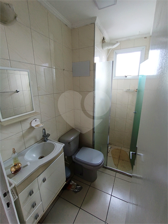 Apartamento semi mobiliado com 2 dorm. e excelente localizaçãop